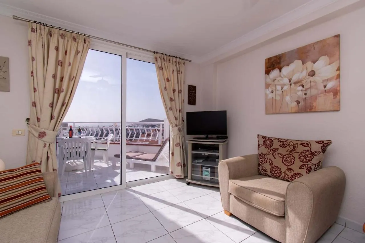 Los Diamantes 2 Bed Apartment Los Cristianos  Los Cristianos (Tenerife)